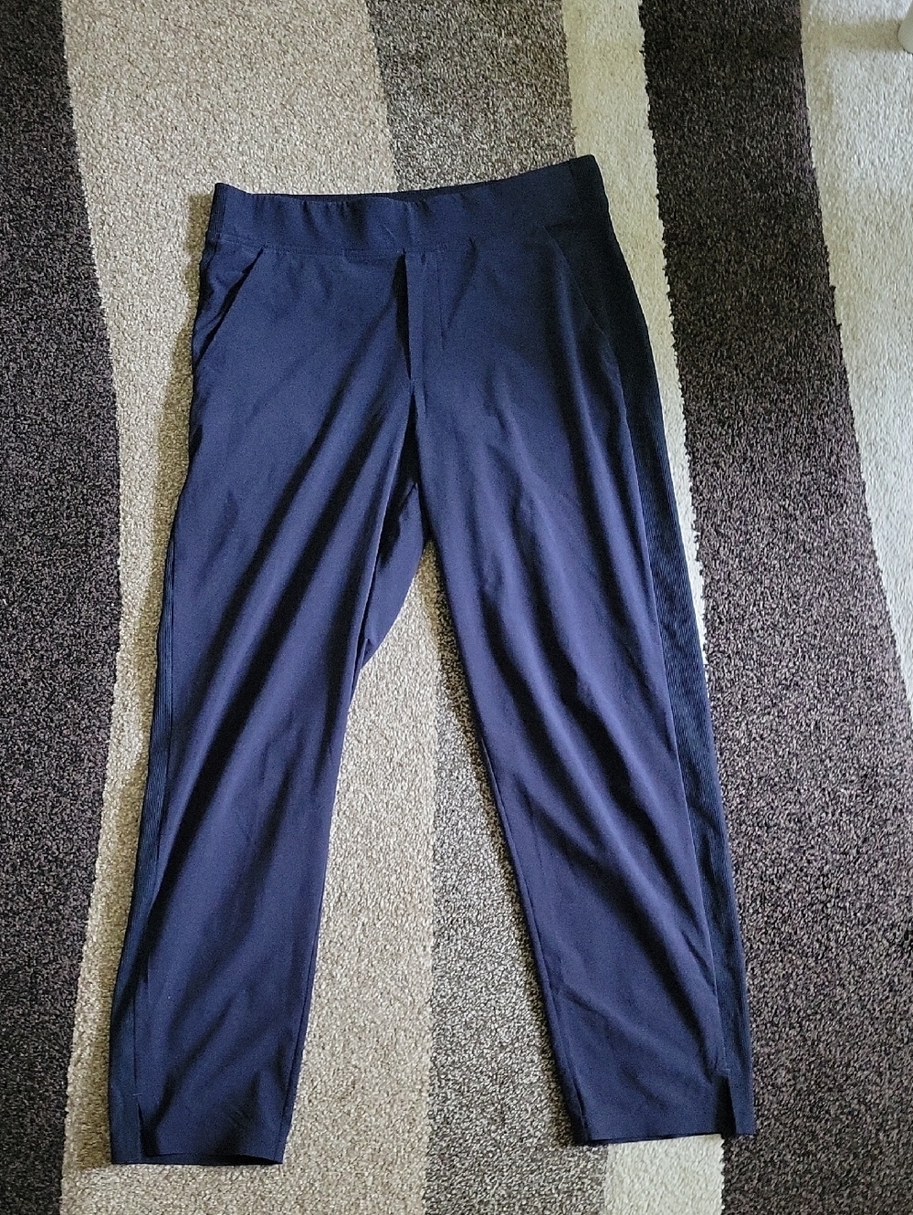 Athleta Brooklyn Ankle Pant Navy Blue Size 6 - Picture 4 of 7